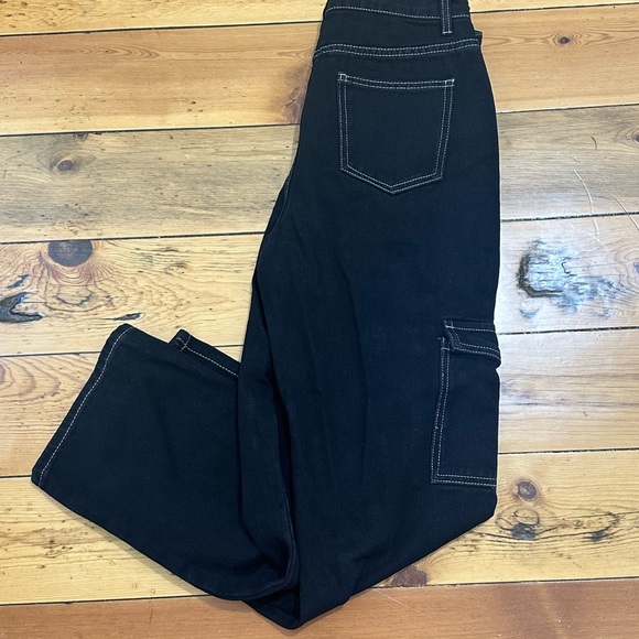 COPY - Black Cargo Pants Shop Stevie - Picture 3 of 6